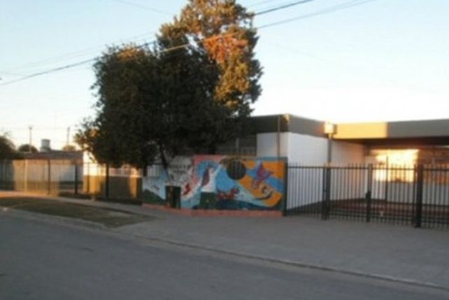 Campana: un chico de 14 años atacó a palazos a una preceptora