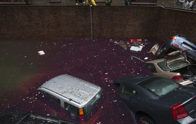 Los autos quedaron sumergidos en el distrito financiero de Manhattan