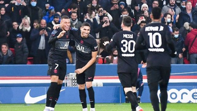 PSG le ganó a Nantes y Messi marcó su primer gol