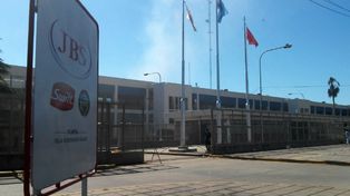 Bomberos lograron contener un incendio en un sector del frigorífico Swift de Villa Gobernador Gálvez