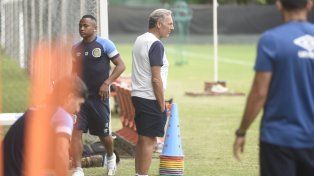 Miguel Angel Russo, como siempre, se tomará hasta último momento para confirmar el equipo.