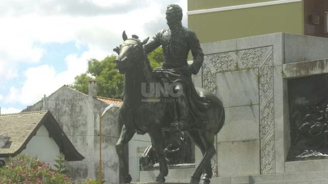 Héroe Nacional. Se promulgó la Ley 27.827 declarando Héroe Nacional al brigadier Estanislao López.