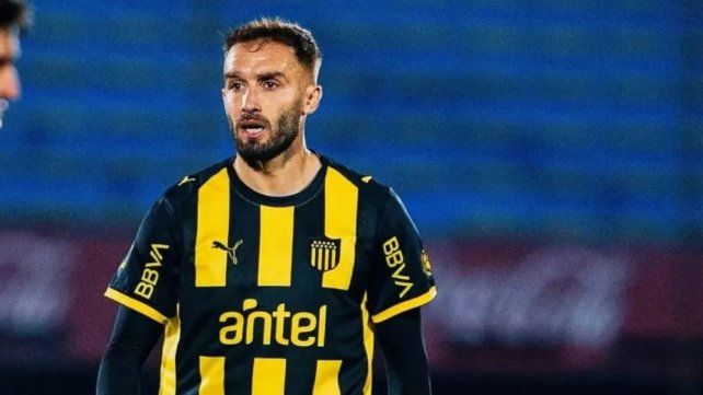 Germán Pezzella se perderá la visita de Peñarol a Montevideo City Torque por un curioso motivo.&nbsp;