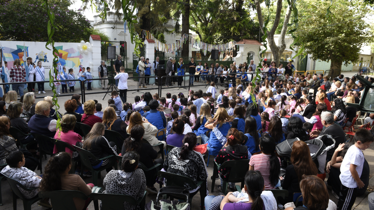 El jardín de infantes público más antiguo de Rosario celebra 75 años con un desafío: recuperar su edificio