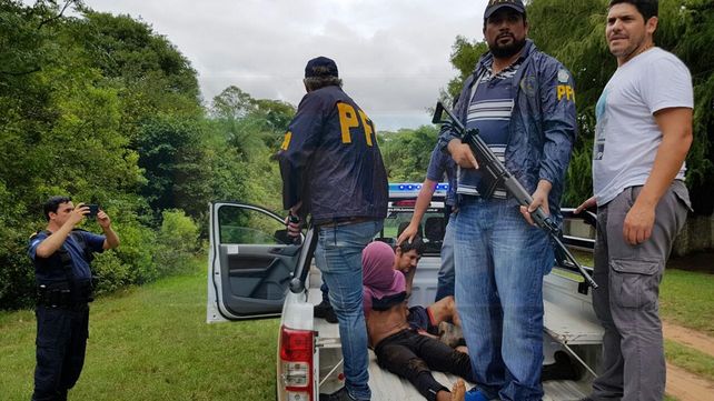 Trabajo conjunto. Efectivos de la Federal