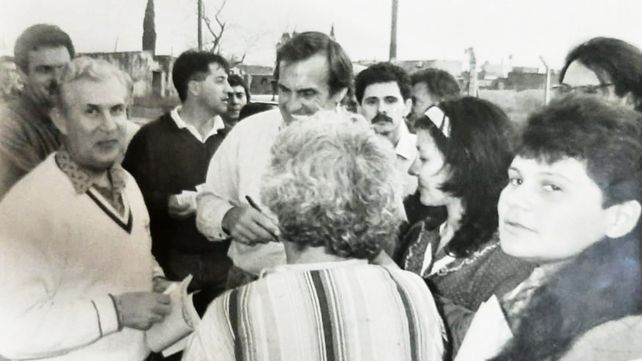 El día que Menem cambió la política santafesina: invento, foto y triunfo de Reutemann