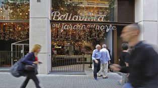 Jorge, el padre de Leo, está al frente del bar Vip de Rosario desde 2009