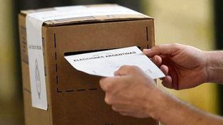 La difusión del escrutinio provisorio genera un nuevo conflicto entre el gobierno y la oposición &nbsp;