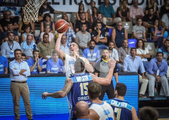 Argentina perdió el invicto en Olavarría ante Uruguay