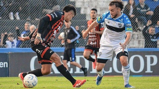 El traspié en cancha del Tricolor marginó a Patronato de los puestos de clasificación al Reducido de la Primera Nacional.