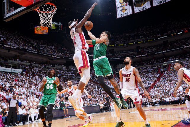 Miami buscará liquidar la serie ante Boston para llegar a la final de la NBA