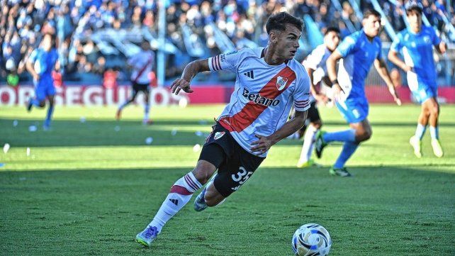 River juega ante Estudiantes en Río Cuarto por el Apertura.