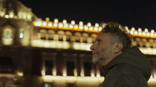 El documental más reciente y esperado de Netflix es Fito Páez: el mundo cabe en una canción