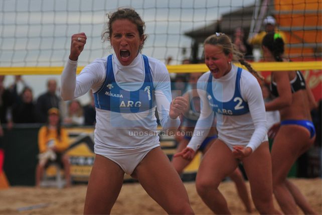 En la Costanera santafesina, la Selección Femenina de Beach Vóley clasificó a Londres