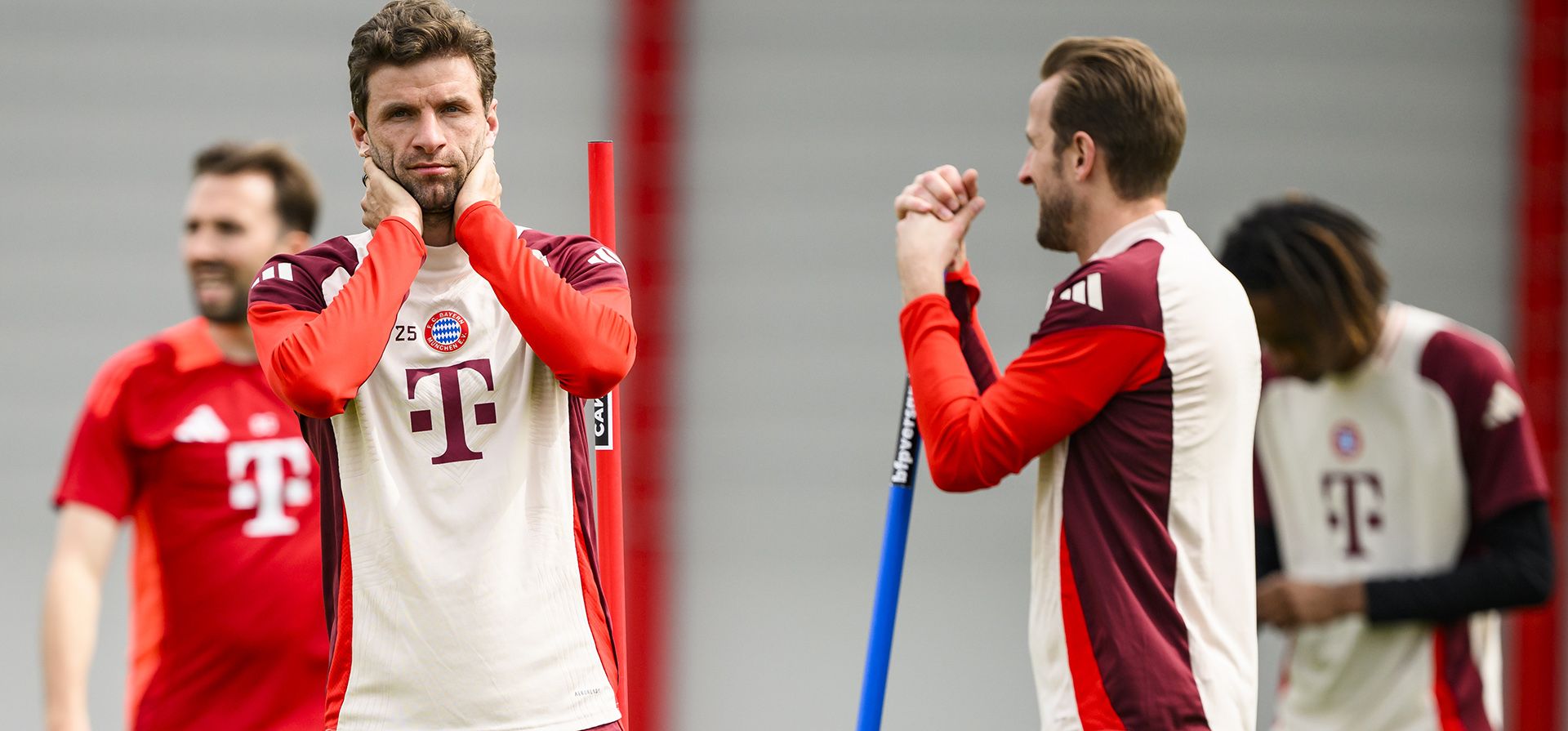 Thomas Müller, del Múnich, reacciona durante un entrenamiento en Múnich, Alemania, el martes 15 de abril de 2025, antes del partido de la Liga de Campeones entre el Inter de Milán y el Bayern de Múnich. (Tom Weller/dpa vía AP) Thomas Müller, del Múnich, reacciona durante un entrenamiento en Múnich, Alemania, el martes 15 de abril de 2025, antes del partido de la Liga de Campeones entre el Inter de Milán y el Bayern de Múnich. (Tom Weller/dpa vía AP)