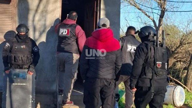 En un allanamiento atraparon al presunto autor del crimen de Alejandro Emanuel Zapata en Coronda En un allanamiento atraparon al presunto autor del crimen de Alejandro Emanuel Zapata en Coronda