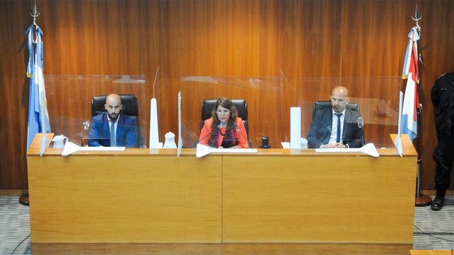 El tribunal en el momento de la lectura que condenó a Guille Cantero.