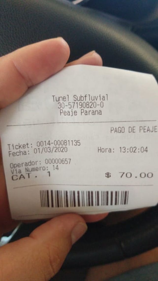El tique con el valor que se cobraba hasta la tarde de este domingo.&nbsp; 