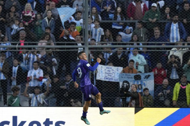 El canalla Infantino anotó el segundo ante Nueva Zelanda.