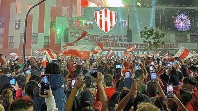 La dirigencia de Unión confirmó presencias importantes para aguardar la llegada de un nuevo aniversario de fundación. La dirigencia de Unión confirmó presencias importantes para aguardar la llegada de un nuevo aniversario de fundación.