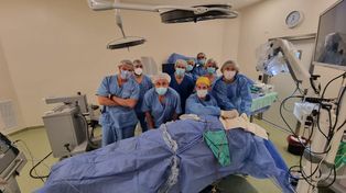 La primera cirugía de implante coclear a una paciente de 52 años en el Cemafé