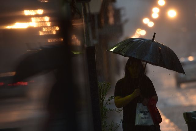 Renovaron el alerta por tormentas fuertes para Rosario y el sur y centro de Santa Fe