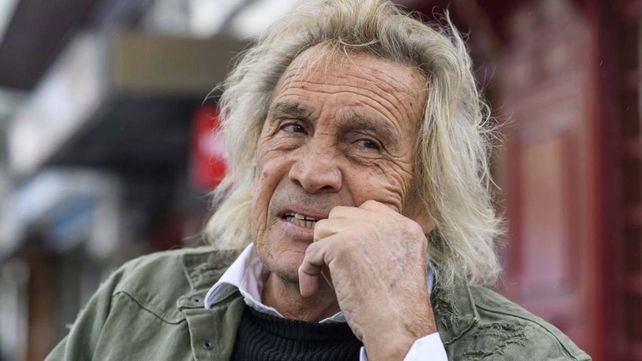 Hugo Gatti padece una neumonía y está internado en terapia intensiva. Fue un arquero con un estilo único y muy reconocido.