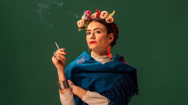 Laura Azcurra interpreta a Frida Kahlo