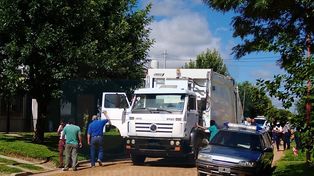Buscaba basura para reciclar y murió tras ser aplastado por un camión de residuos
