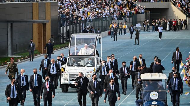 El Papa Francisco pidió en Irak resistir a la tentación de la venganza tras la guerra