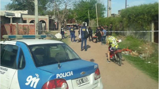 El doble crimen se produjo este sábado por la tarde en 20 de junio al 200