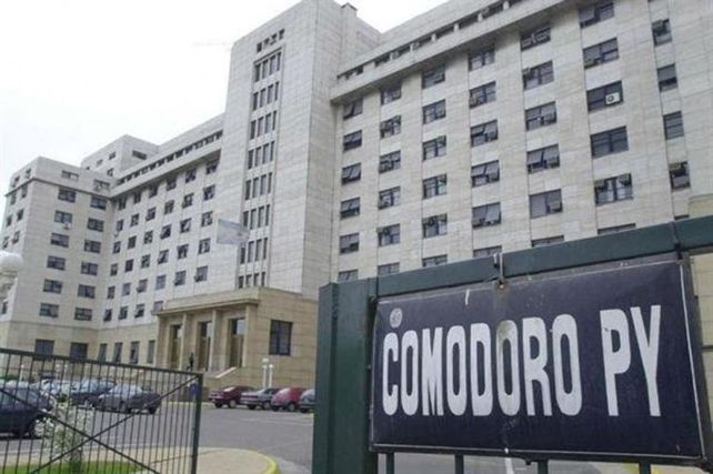 Megaoperativo en Comodoro Py por la llegada de Cristina, Lázaro Báez y Pérez Corradi