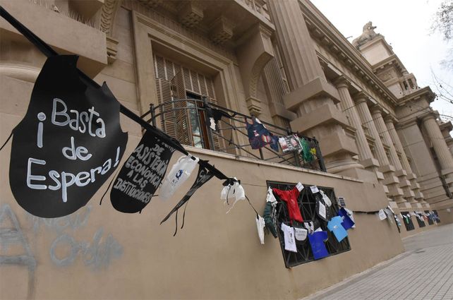Las maestras jardineras volvieron a&nbsp;protestar en la sede de Gobernación.