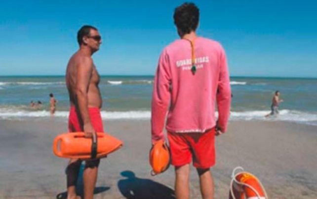 Guardavidas de la costa bonaerense en pie de guerra por mejoras salariales