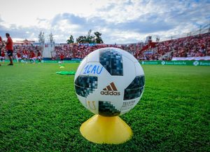 El defensor que firmó contrato por tres años con Unión