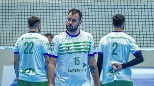 El armador santafesino Luciano De Cecco actualmente juega en Ferro Carril Oeste.