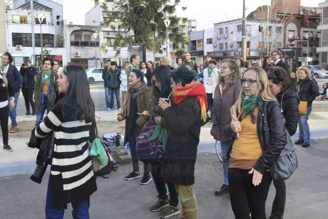 Los pañuelos verdes marcan presencia en las protestas sociales
