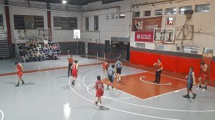 Rivadavia eliminó a Banco y es uno de los semifinalistas del Torneo Apertura U16 de Básquet.