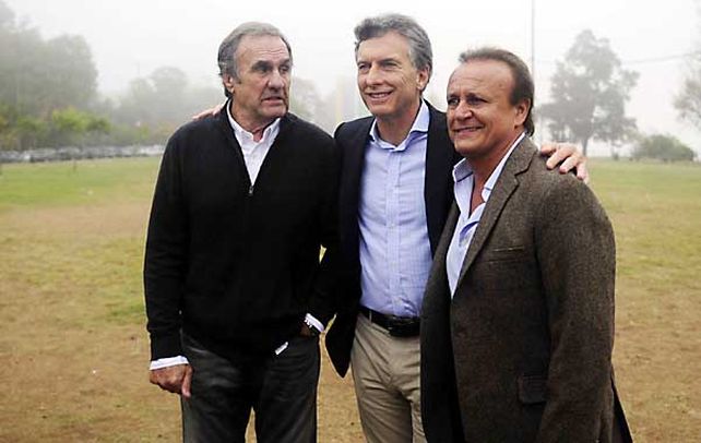 De a tres. Carlos Reutemann