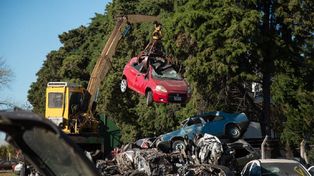 La provincia de Santa Fe compacta vehículos en siete puntos, dos de ellos en Rosario