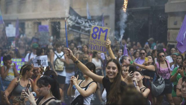 8M: Rosario marchó en otro día de lucha por la igualdad género