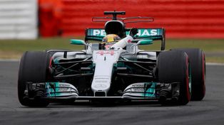 Hamilton largará primero en Gran Bretaña