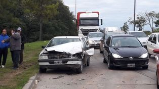 Choque en cadena en plena avenida Alem