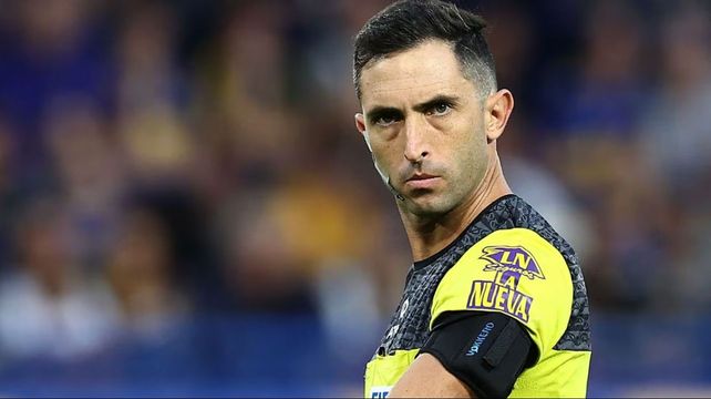 El árbitro rosarino que le dio un dudoso penal a River, castigado: no dirigirá este fin de semana