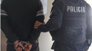 Conducta criminal: detuvieron a un hombre al que fotografiaron al incendiar pastizales en Sauce Viejo