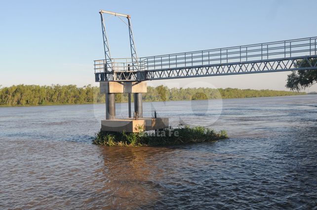 Toma de agua de río Colastiné.