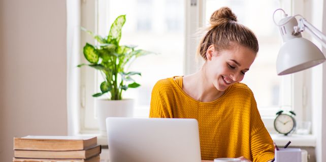 Universidad Siglo 21 ofrece becas y cursos gratuitos