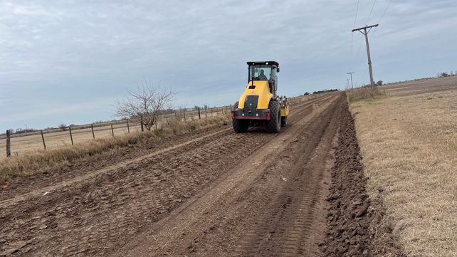 Optimizan las condiciones de los caminos rurales del distrito de Roldán