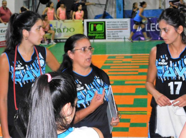 G&oacute;ngora es la entrenadora de Villa Dora en la Liga Nacional.&nbsp;