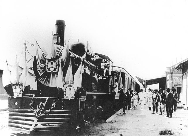 El viaje inaugural del servicio Rosario-Puerto Belgrano